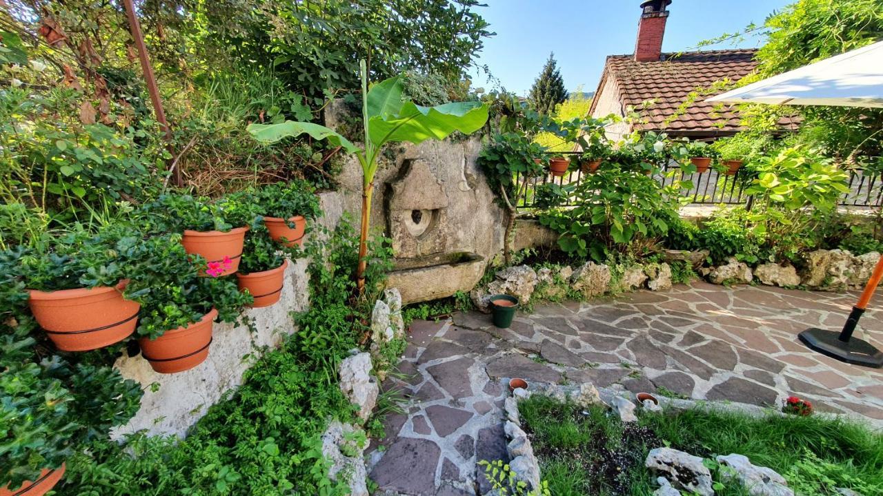Hostal Ansonea Bera  Bagian luar foto