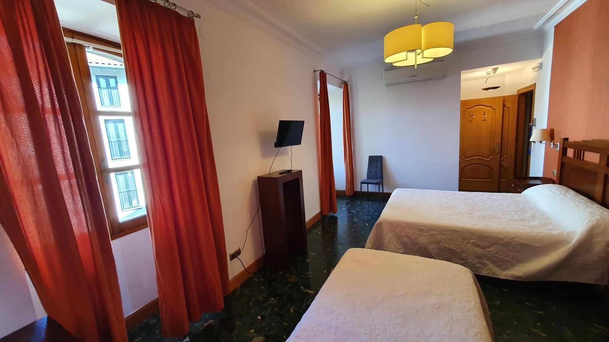 Hostal Ansonea Bera  Ruang foto