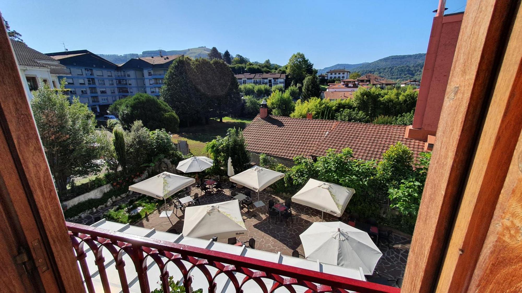 Hostal Ansonea Bera  Ruang foto