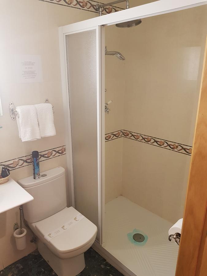 Hostal Ansonea Bera  Bagian luar foto
