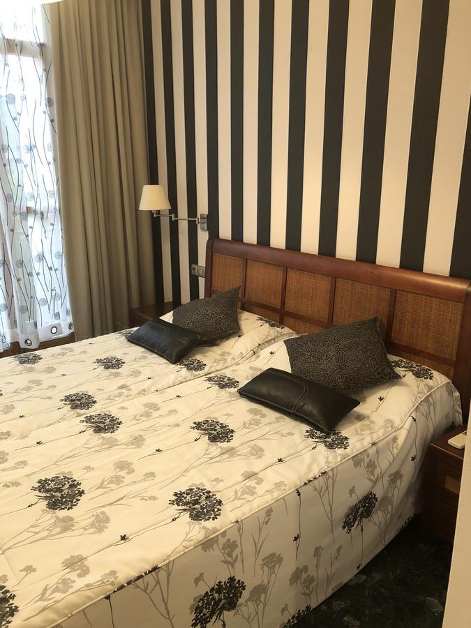 Hostal Ansonea Bera  Bagian luar foto